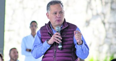 Morena desafía resolución electoral: impugnará revocación del registro de Santiago Nieto como candidato al Senado