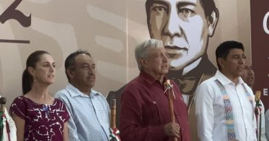 López Obrador asegura que la economía está fuerte y atribuye críticas a razones políticas e ideológicas; Sheinbaum promete continuidad en la Cuarta Transformación