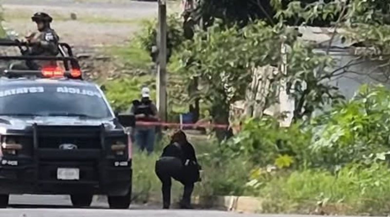 Crimen exhibe su dominio y dejan restos de dos hombres en puente de Papantla: autoridades celebran conciertos y venden una paz inexistente