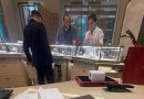 De la “pobreza franciscana” al lujo europeo: captan a José Ramón López Beltrán comprando en Cartier de Cancún