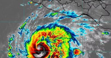 Alerta en el Pacífico: “Vance” se intensifica y podría convertirse en huracán mayor en 24 horas