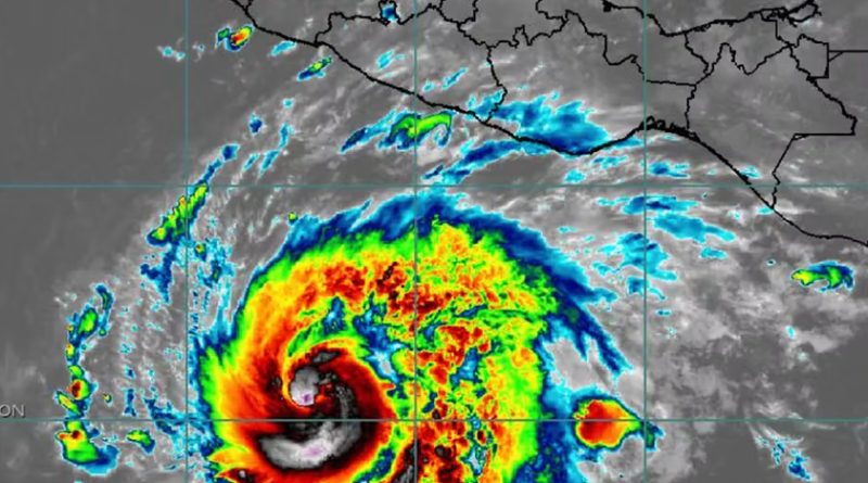 Alerta en el Pacífico: “Vance” se intensifica y podría convertirse en huracán mayor en 24 horas